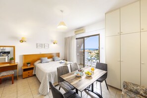 Comfort Studio - Stephanos Hotel Apts (Polis)