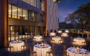 Terrace/patio - Hyatt Centric Hebbal Bengaluru (Bengaluru)