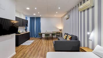 Standard Studio | 1 bedroom, desk, laptop workspace, free WiFi