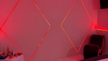 Suíte executiva, 1 quarto | 1 quarto, frigobar, Wi-Fi de cortesia