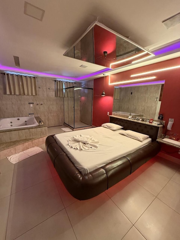 Exclusive Room | In-room dining