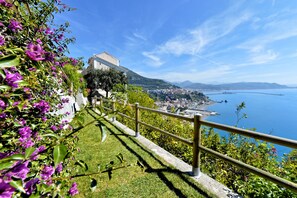 Garden view - In Costa Relais & Luxury Suites (Vietri sul Mare)