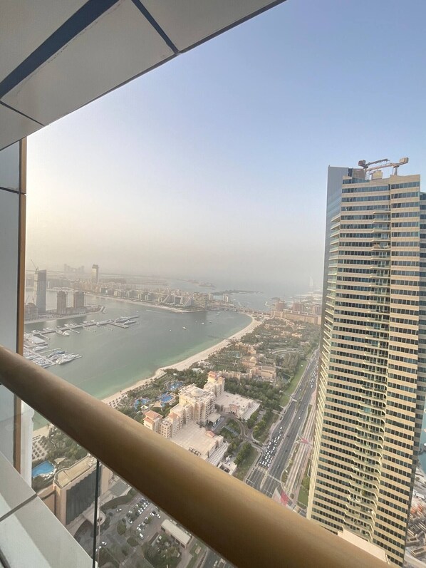 View from property - Marina Marvel Room Elite Residences (Dubai)