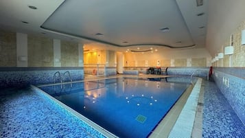 Indoor pool, outdoor pool