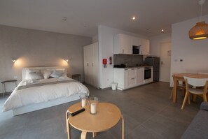 Standard Studio - Gest (Mellieha)