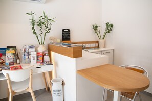 Lobby - Gest (Mellieha)