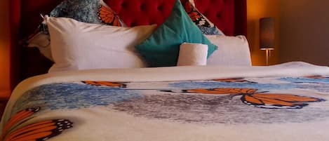 8 bedrooms, iron/ironing board, free WiFi