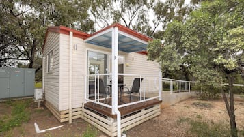 Standard Accessible Cabin | Terraza o patio