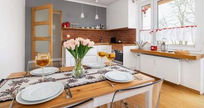 Spacious Apartment | Two Bedrooms and Balcony