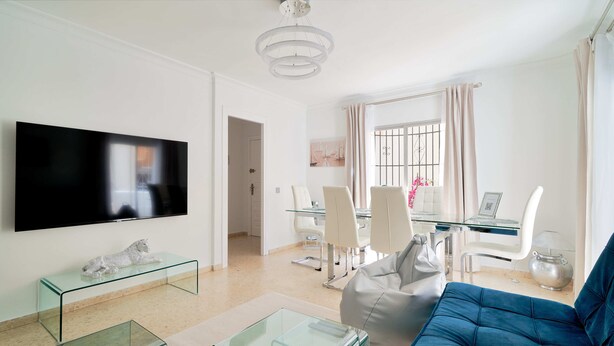 3 bedrooms, in-room safe, desk, blackout curtains - Marbella Old town apartment (Marbella)