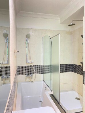 Superior-Zimmer | Badezimmer