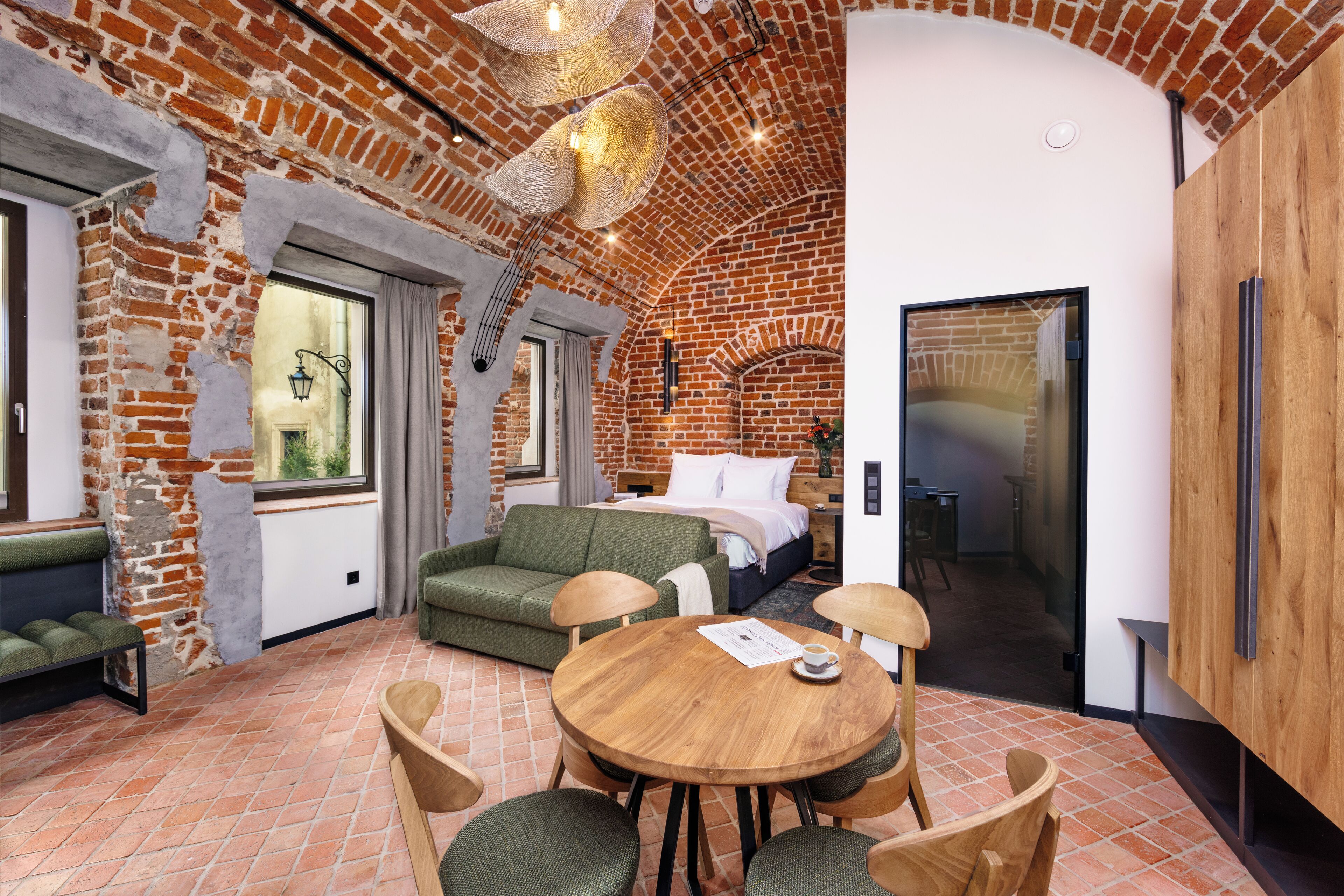 Junior Suite | Minibar, in-room safe, blackout drapes, soundproofing