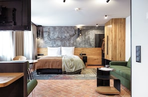 Junior Suite | Minibar, in-room safe, blackout drapes, soundproofing - Nomadic Urban Premium Suites (Kraków)