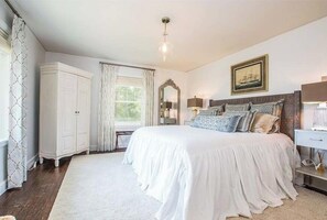 6 bedrooms, free WiFi, bed sheets - Osterville pool rental near beach. Back yard paradise!! RPMS138 (Osterville)