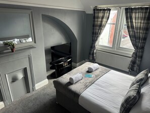 四人房, 獨立浴室 (Family Room) | 1 間睡房、免費 Wi-Fi、床單