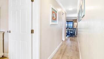 Condo, 1 Bedroom | Interior