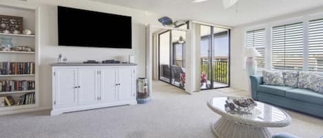 Condo, 2 habitaciones | Área de sala de estar