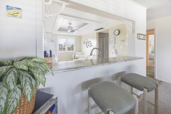 Condo, 2 Bedrooms | Private kitchen