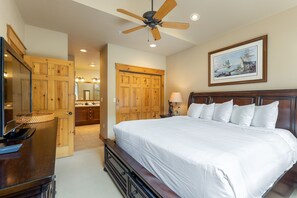 Casa adosada, 3 habitaciones | 3 dormitorios, espacio para trabajar con un portátil, wifi gratis