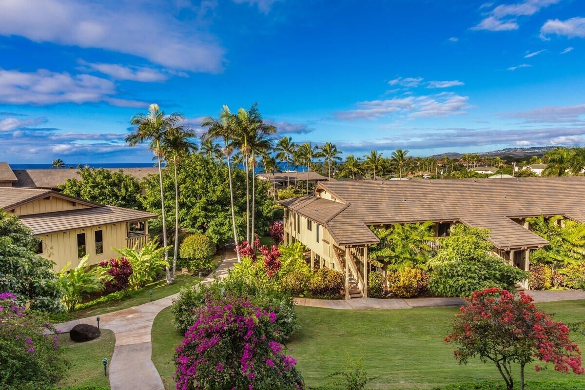 Condo, 2 Bedrooms | Property grounds