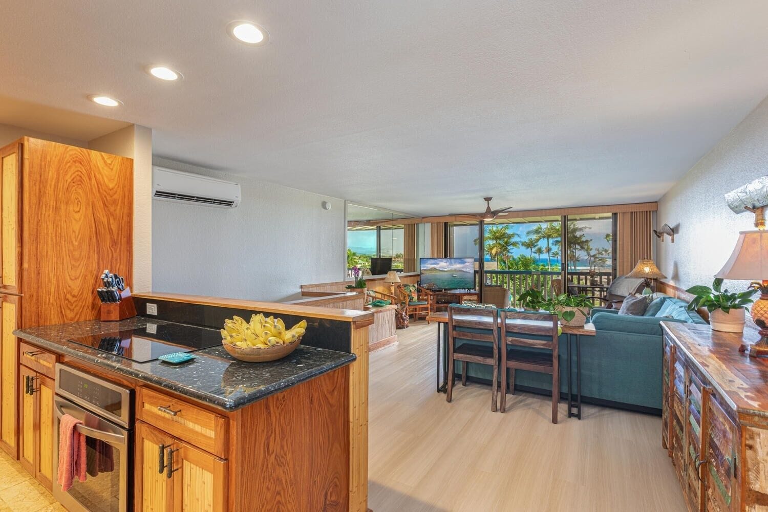 Condo, 2 Bedrooms | Interior