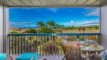 Condo, 2 Bedrooms | Outdoor dining