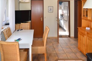 Dining - Gästehaus 8 (Butjadingen)