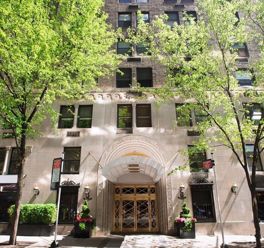 1300sq ft -Three Bedrooms -Residential-Style Boutique Hotel -Heart of Manhattan