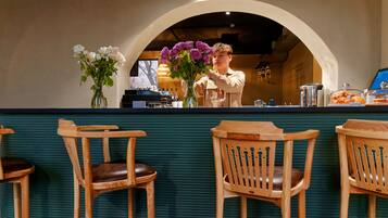 Coffee shop