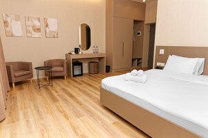 Comfort Room | 1 bedroom, Egyptian cotton sheets, premium bedding, down comforters