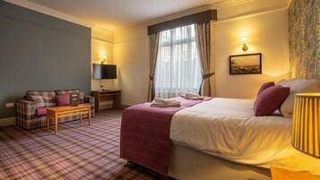 Family Room | 1 bedroom, desk, free WiFi, bed sheets