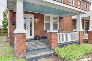 House (2 Bedrooms) | Interior - Lovely Carytown Home: Walk to Shops + Restaurants (Richmond)