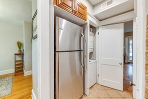 House (2 Bedrooms) | Interior - Lovely Carytown Home: Walk to Shops + Restaurants (Richmond)