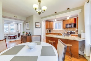 House (2 Bedrooms) | Front of property - Lovely Carytown Home: Walk to Shops + Restaurants (Richmond)