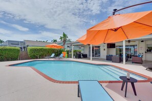 Interior - 3 Mi to Dtwn Bradenton: Family Home w/ Pool! (Bradenton)