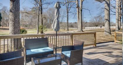7 Oaks Country Retreat w/ Hot Tub!