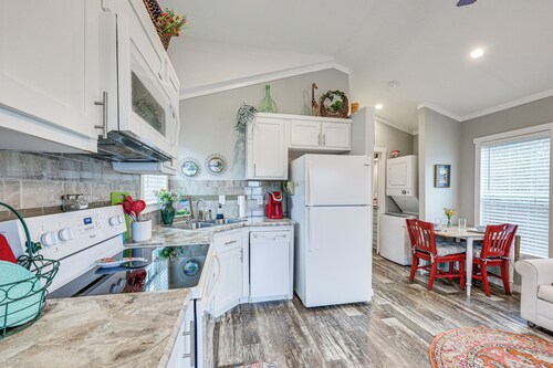 Vilonia Country Cabin w/ Grill, Fire Pit + More!