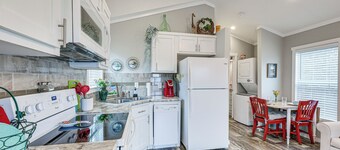 Vilonia Country Cabin w/ Grill, Fire Pit + More!