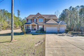 House (4 Bedrooms) | Interior - Spacious Phenix City Home ~ 9 Mi to Columbus! (Phenix City)