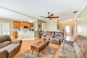 House (4 Bedrooms) | Interior