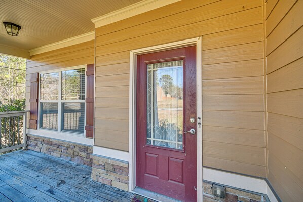 House (4 Bedrooms) | Interior - Spacious Phenix City Home ~ 9 Mi to Columbus! (Phenix City)