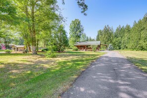 House (2 Bedrooms) | Interior - Dog-friendly Arlington Cabin w/ Private Hot Tub! (Arlington)