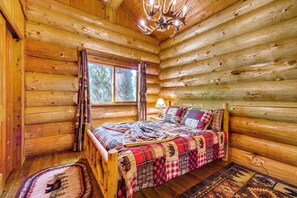 House (2 Bedrooms) | Interior - Dog-friendly Arlington Cabin w/ Private Hot Tub! (Arlington)