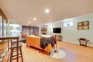 Apartment (1 Bedroom) | Interior