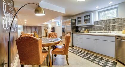 Pittsburgh Couple's Retreat ~ 2 Mi to Downtown!