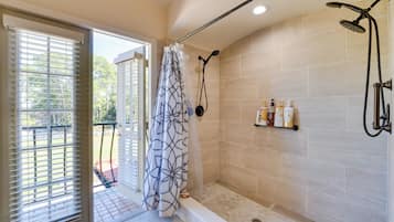 Rumah (4 Bedrooms) | Interior