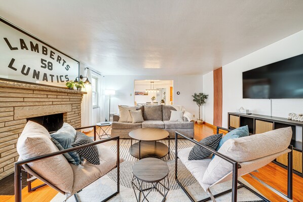 Apartment (2 Bedrooms) | Front of property