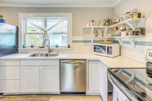 House (2 Bedrooms) | Interior - 1 Mi to Beach: Sustainable Oak Island Home! (Oak Island)