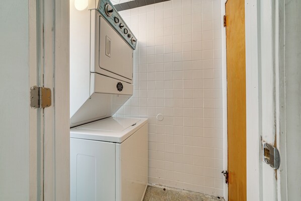 Apartment (2 Bedrooms) | Interior - Cozy Pittsburgh Vacation Rental ~ 2 Mi to Downtown (Pittsburgh)