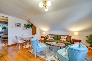 Apartment (2 Bedrooms) | Interior - Cozy Pittsburgh Vacation Rental ~ 2 Mi to Downtown (Pittsburgh)